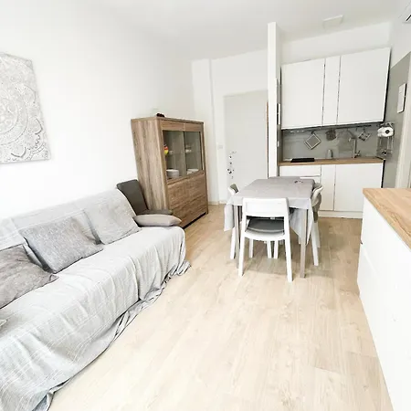 Lägenhet Danila, Pochi Passi Dal Mare